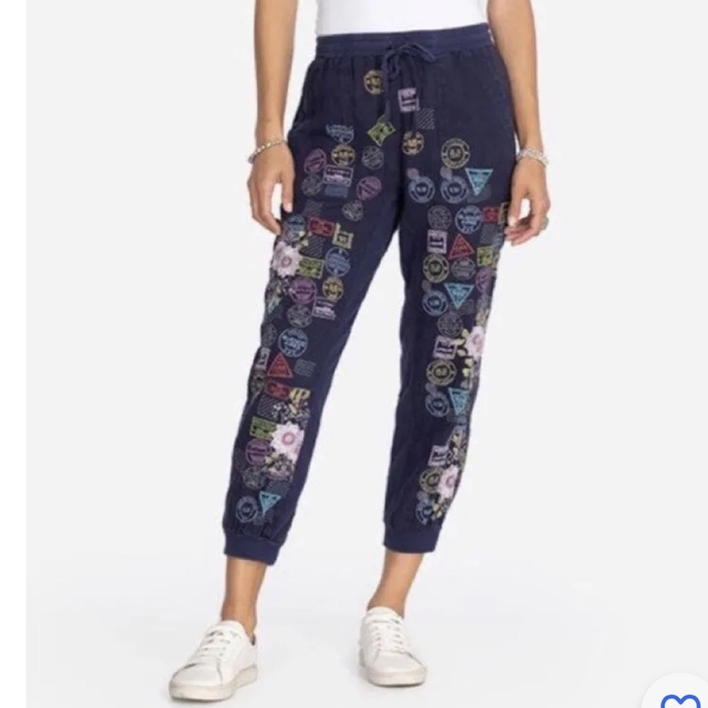 Pete & Greta for Johnny Was medium navy Rassa linen jogger pants.
